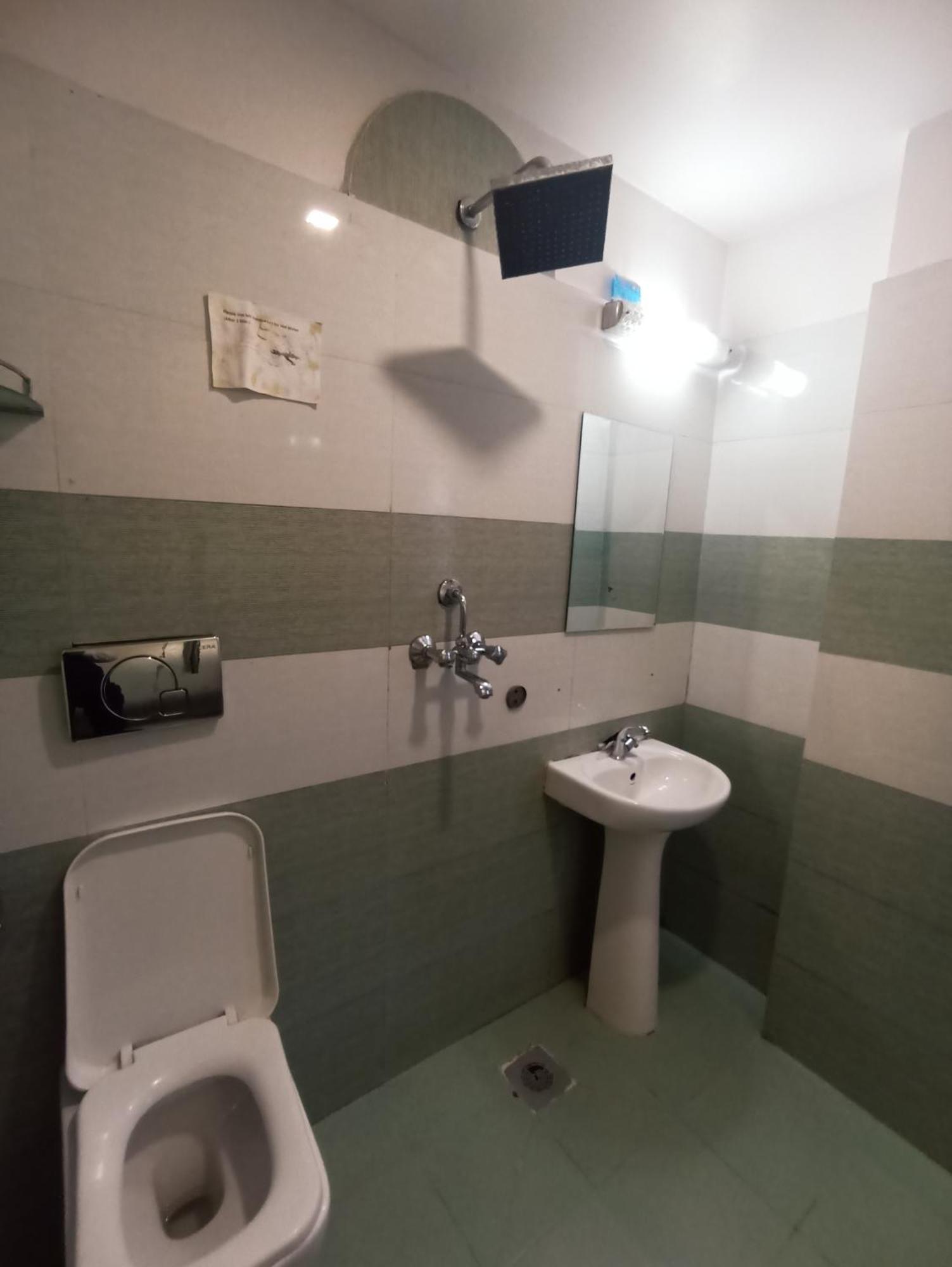 Hotel Prakash International Hetauda 객실 사진